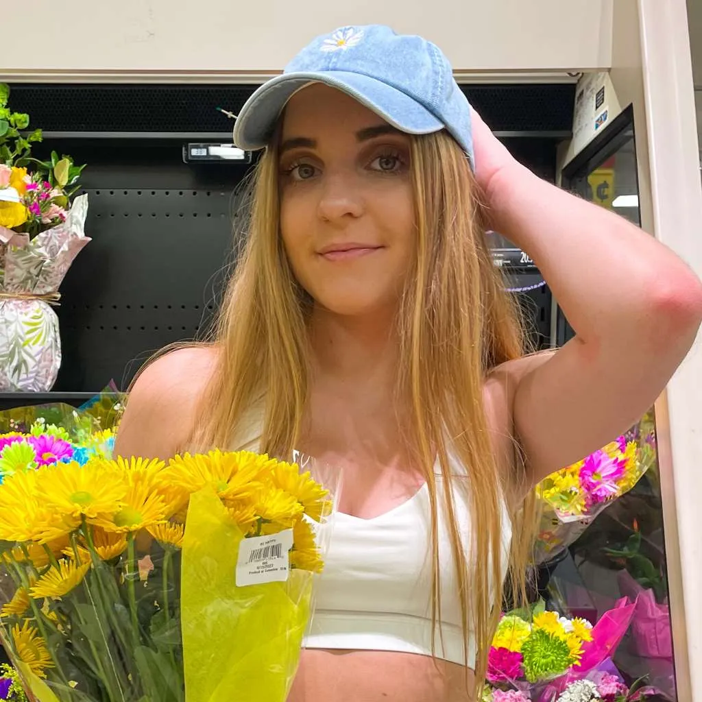 Daisy Flower Baseball Hat