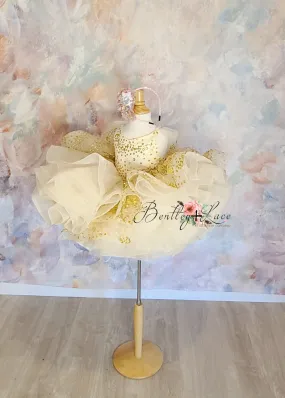 New "Starry eyes" Gold Cascade Petal Length Dress (4 Year - Petite 5 Year)